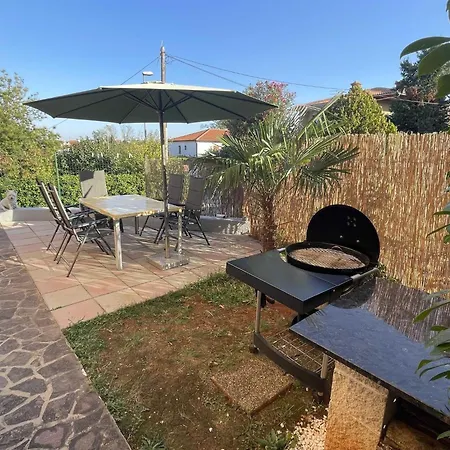 Classic And Modern With Terrace And Bbq - Two Bedroom With Terrace Umag