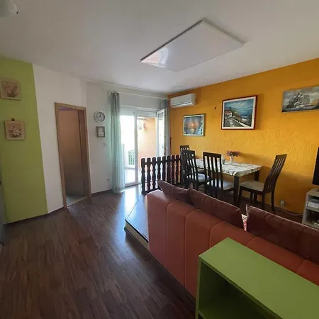 Classic And Modern With Terrace And Bbq - Two Bedroom With Terrace